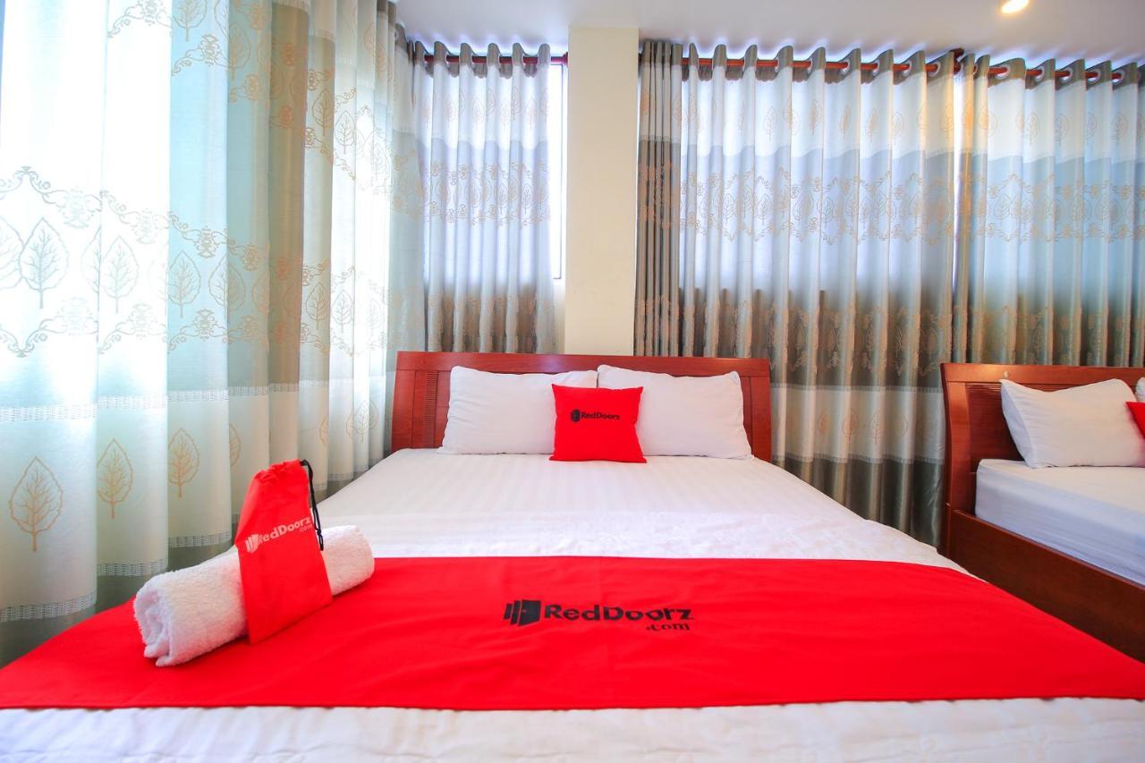 Reddoorz Plus @ Dong Den Street Hotel Thành Pho Ho Chí Minh Esterno foto