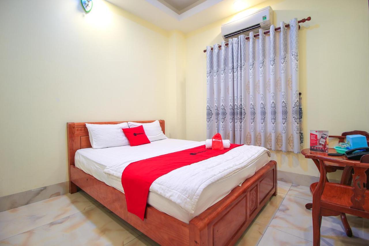 Reddoorz Plus @ Dong Den Street Hotel Thành Pho Ho Chí Minh Esterno foto